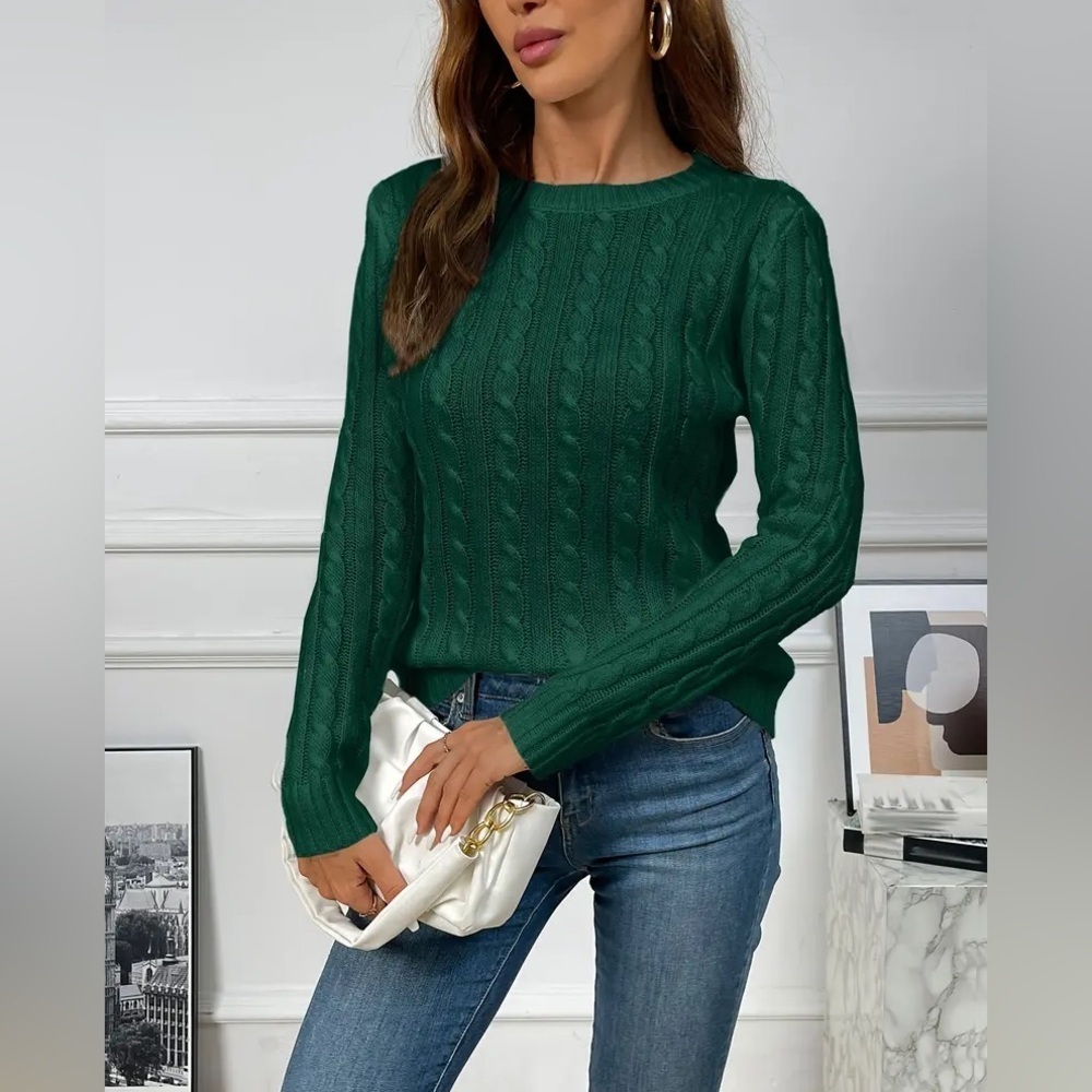 Women's Dark Green Cable Knit Sweater - Picture 2 of 4
